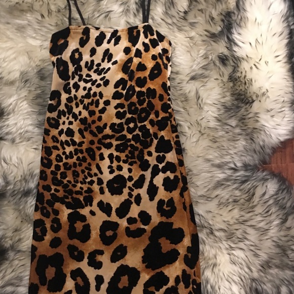 Forever 21 Leopard Print Velvet Bodycon Dress - Picture 3 of 3
